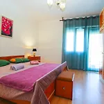 Apartamento 2347 *