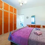 2347 Pula