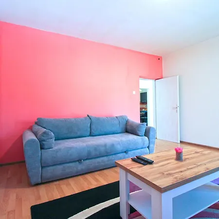 Apartament 2347 *